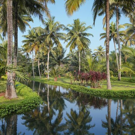 Lakesong Resort Kumarakom Eksteriør billede