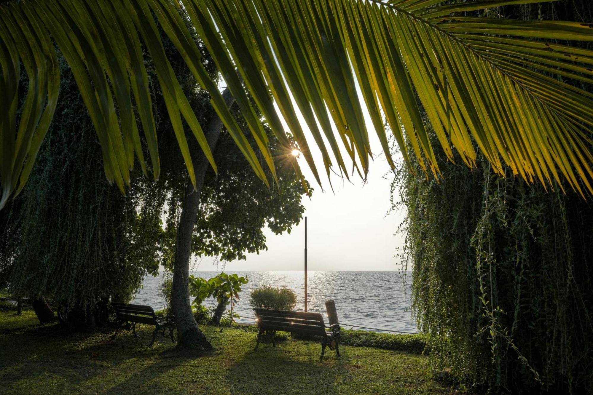 Lakesong Resort Kumarakom Eksteriør billede